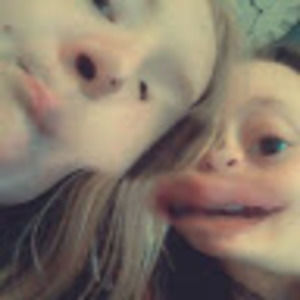 Meet your Posher, Camille